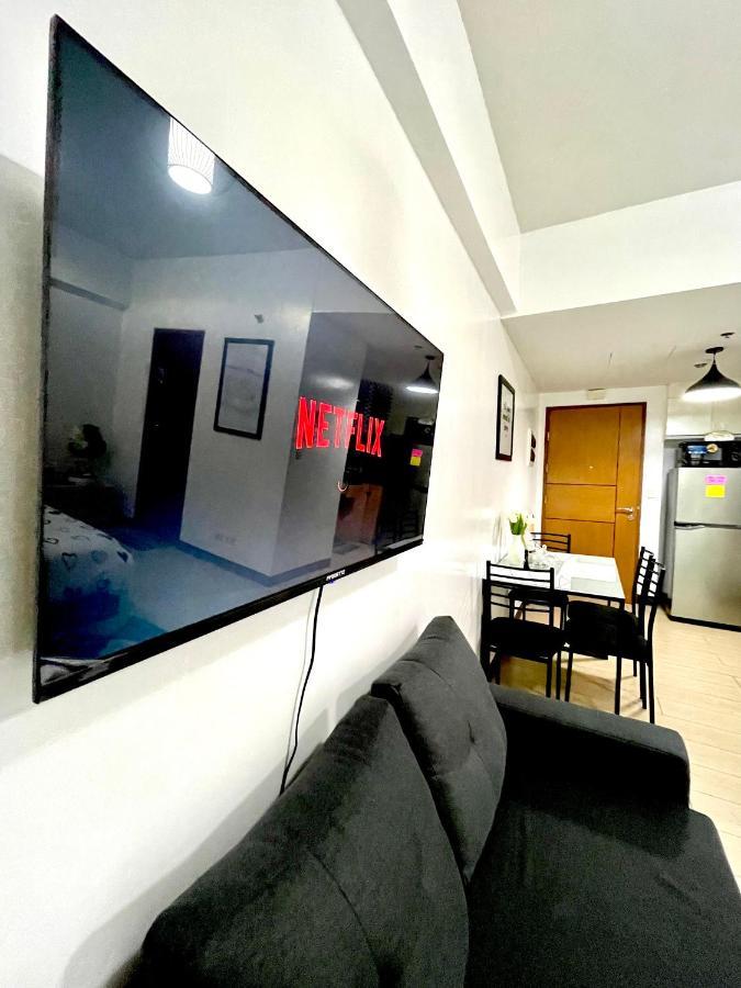 Two Palm Tree Villas Pasay Eksteriør bilde